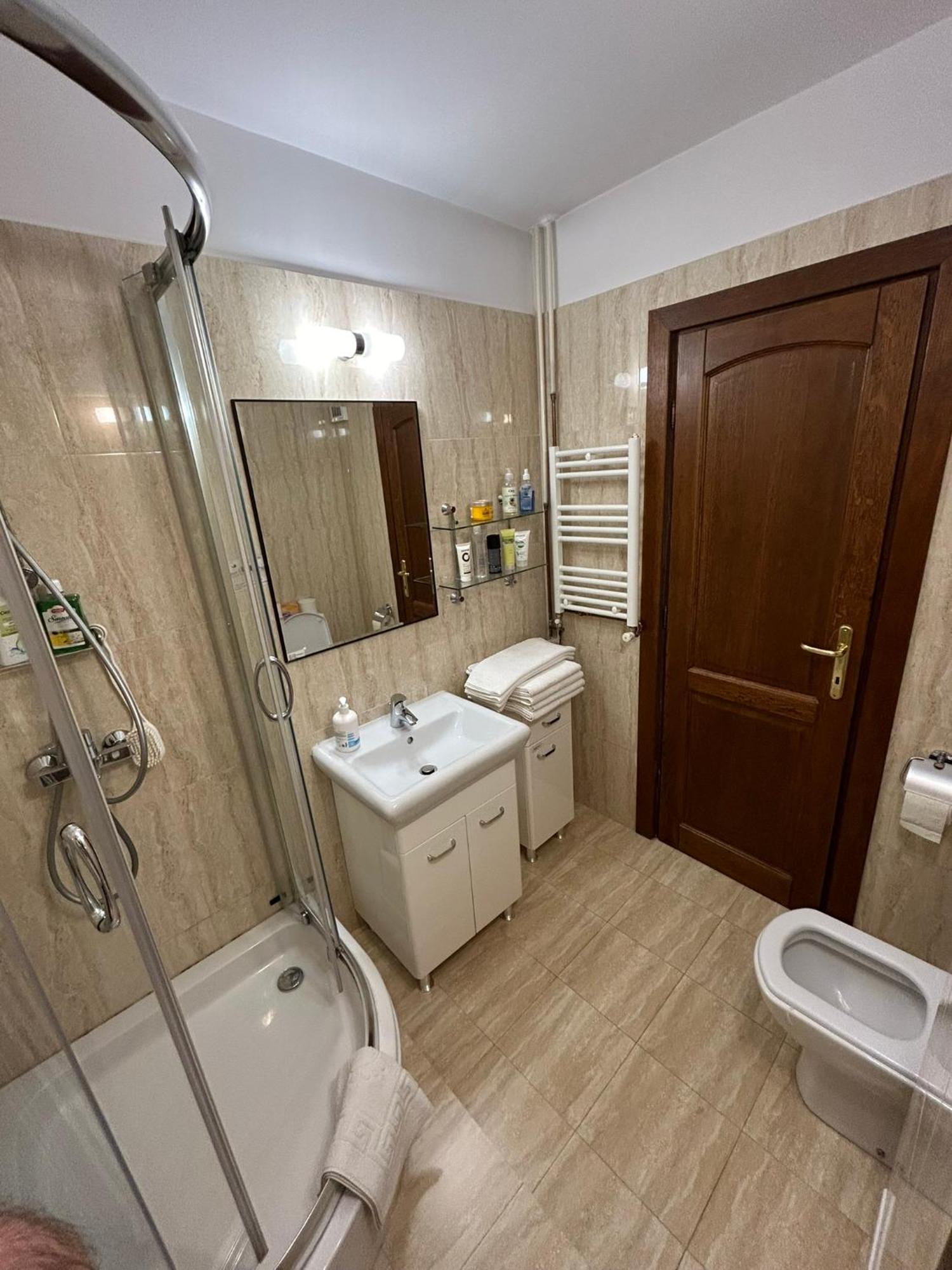 Apart. Premium Ultracentral, 3 Camere Loc Parcare. Ploiesti Exterior photo