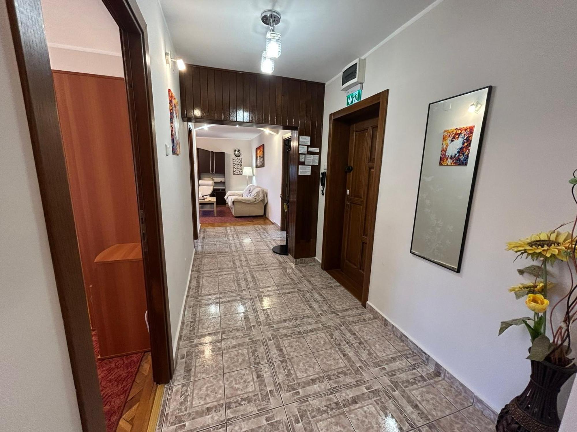 Apart. Premium Ultracentral, 3 Camere Loc Parcare. Ploiesti Exterior photo